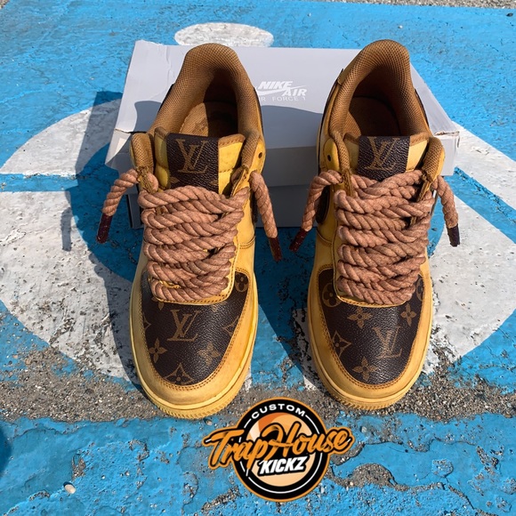 Air Force 1 x LV - Picture 1 of 4